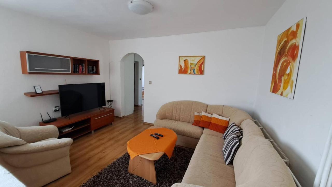 Naty Apartman Haniska Exterior photo
